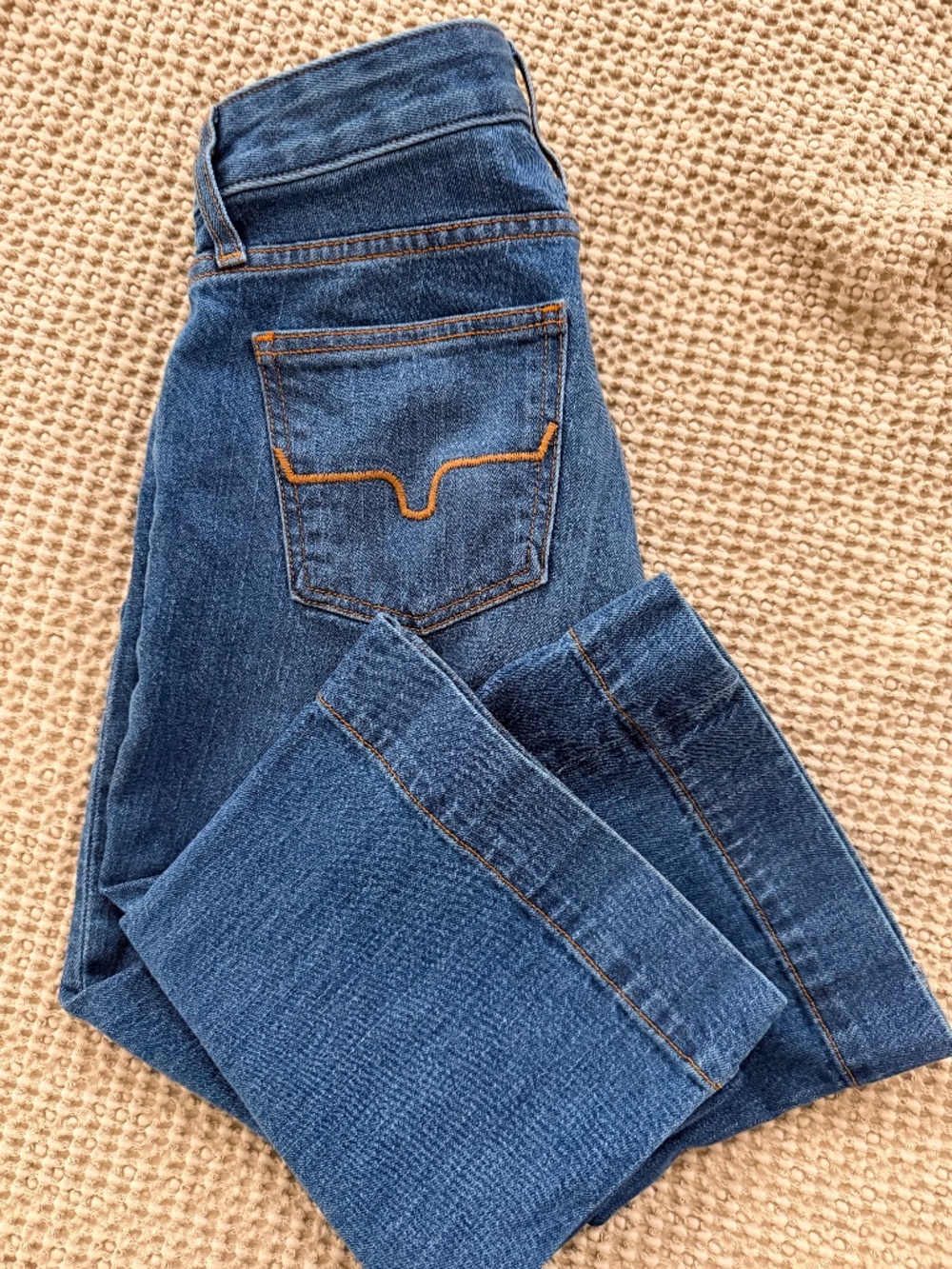 Kimes Ranch Medium Wash Jennifer. Size 2/32